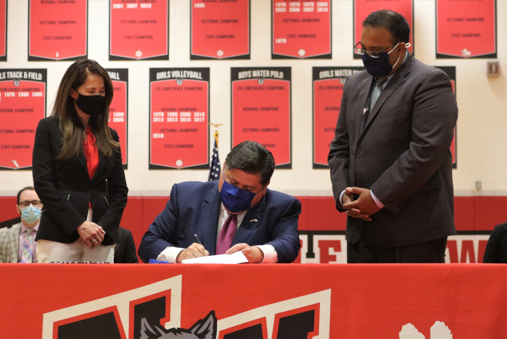 Rep. Gong-Gershowitz, Gov. Pritzker and Sen. Villivalam